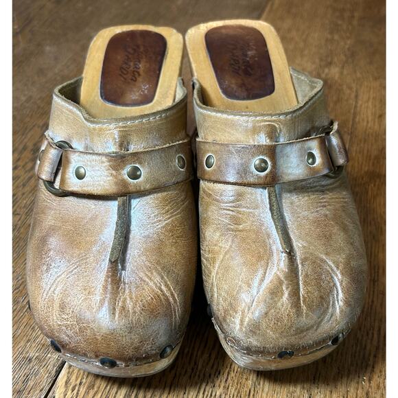 Gionata Dardi Rustic Leather Wooden Clogs Made in Italy Sz 10 Strap Ring Studs - Picture 7 of 8